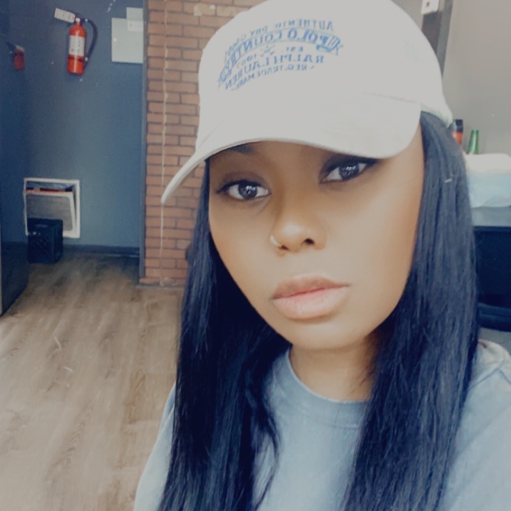 Meet your Posher, Sharell